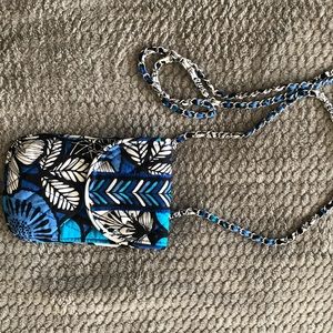 Pretty Vera Bradley Blue Bayou crossbody